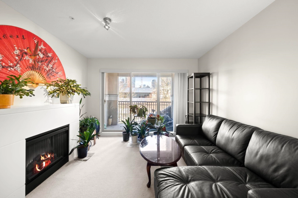 Primary Bedroom Photo of 322 2088 Beta Avenue, Burnaby, BC