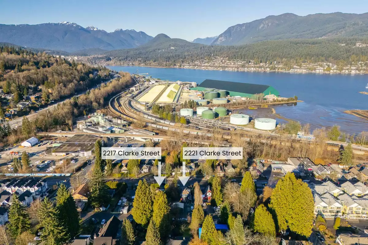 Dining Area Photo of 2221 Clarke Street, Port Moody, BC