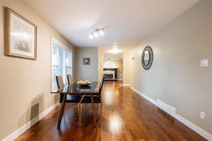 Kitchen Photo of 15825 101 Avenue, Surrey, BC