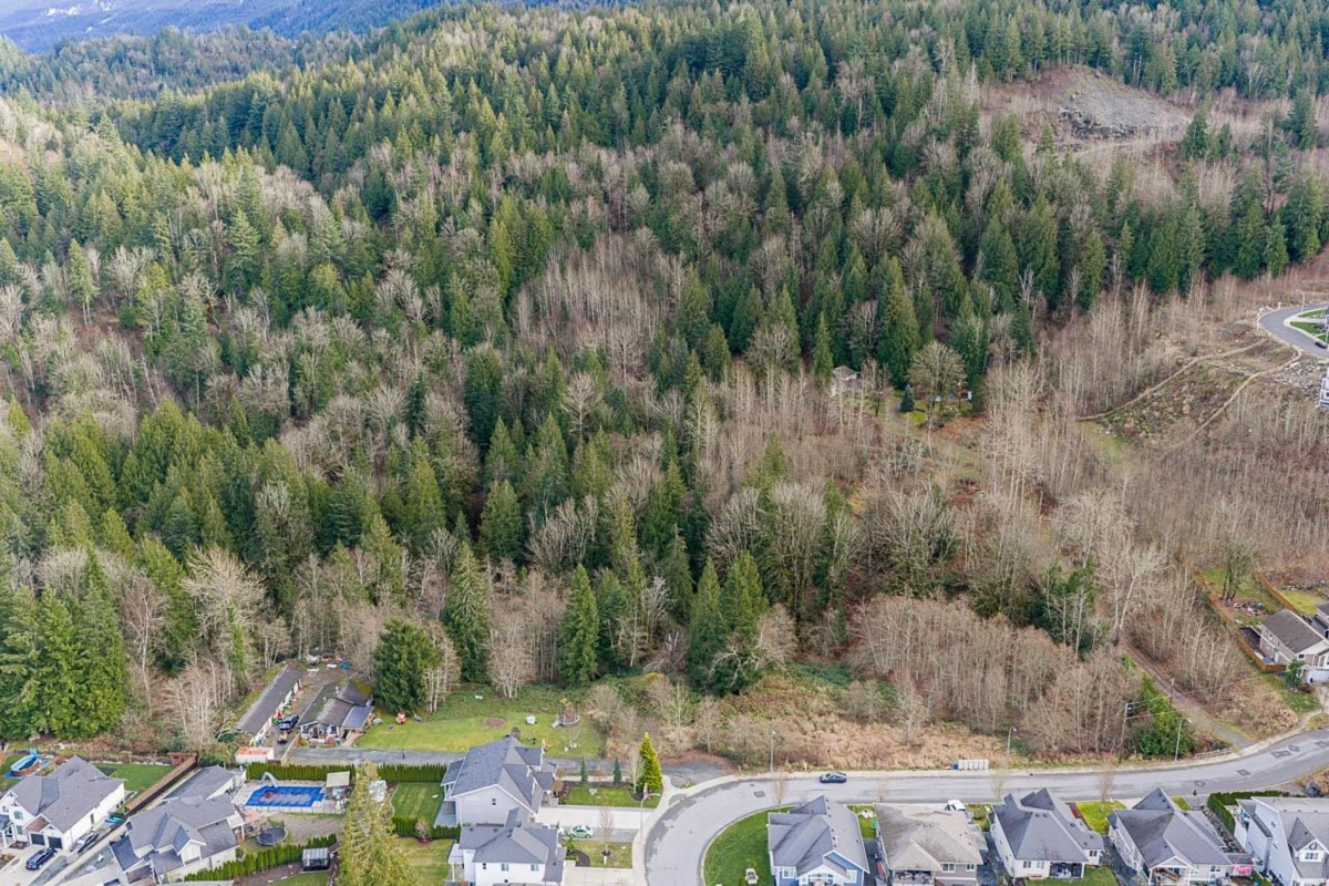Entry Foyer Photo of 7350 Ramsay Place, Chilliwack, BC