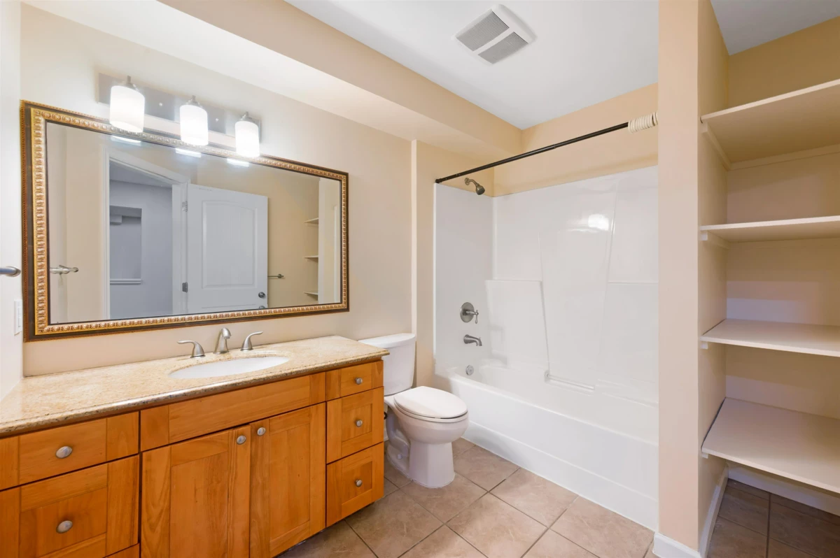 Garden / Landscaping Photo of 2259 Paradise Avenue, Coquitlam, BC