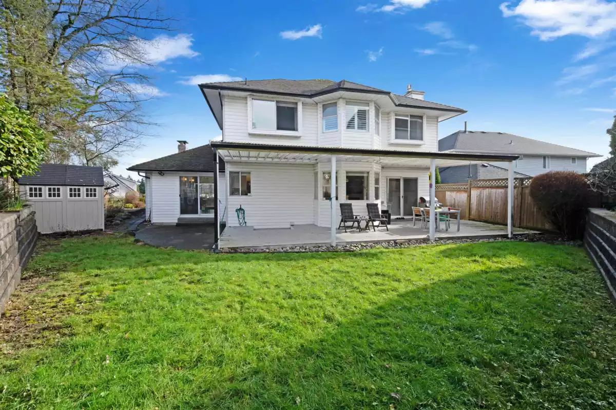 Swimming Pool Photo of 2259 Paradise Avenue, Coquitlam, BC