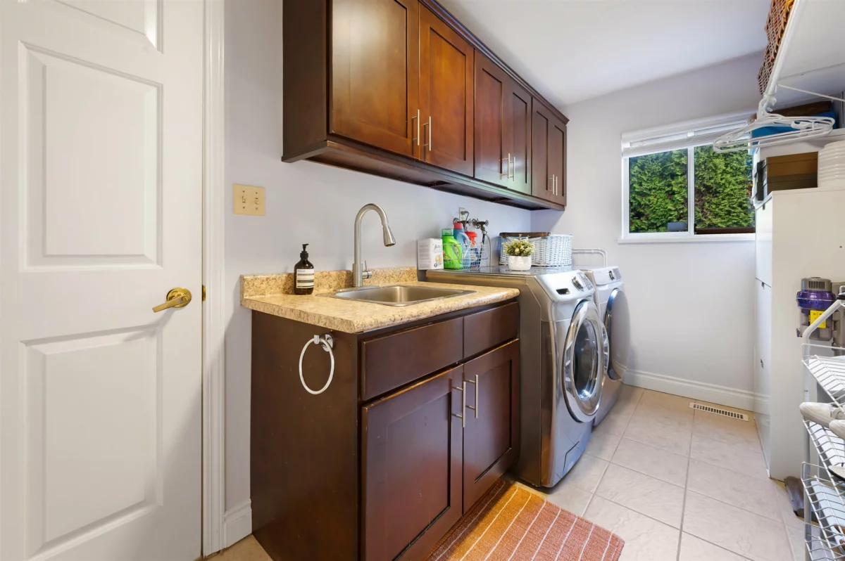 Walk-In Closet Photo of 2259 Paradise Avenue, Coquitlam, BC