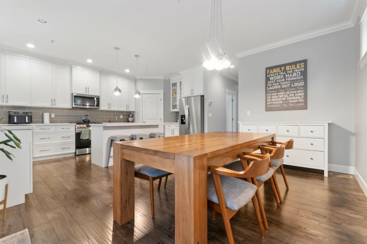 Breakfast Nook Photo of 44763 Anglers Boulevard, Chilliwack, BC