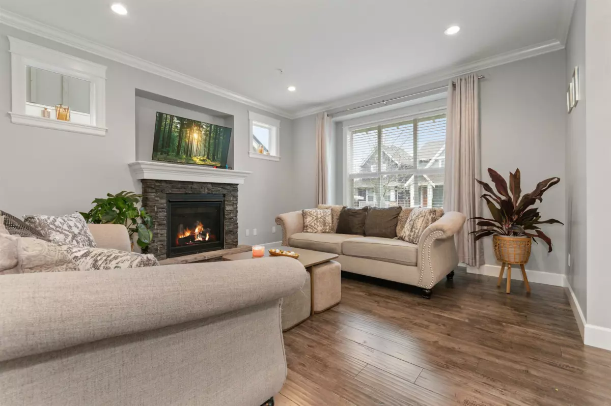 Guest Bathroom Photo of 44763 Anglers Boulevard, Chilliwack, BC