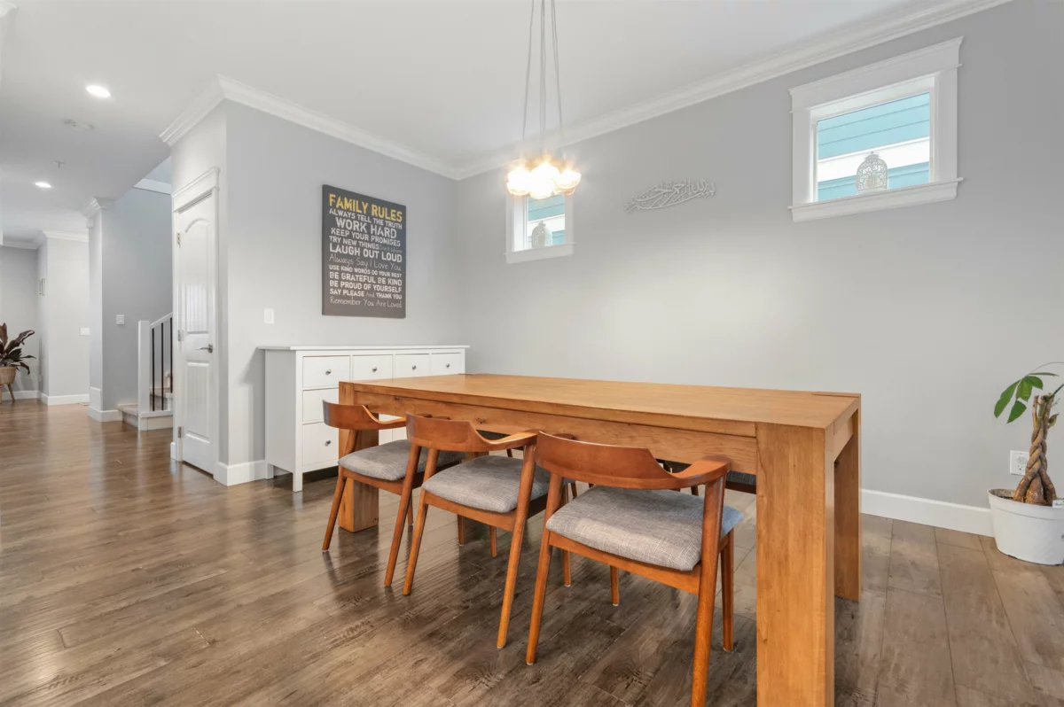 Primary Bedroom Photo of 44763 Anglers Boulevard, Chilliwack, BC