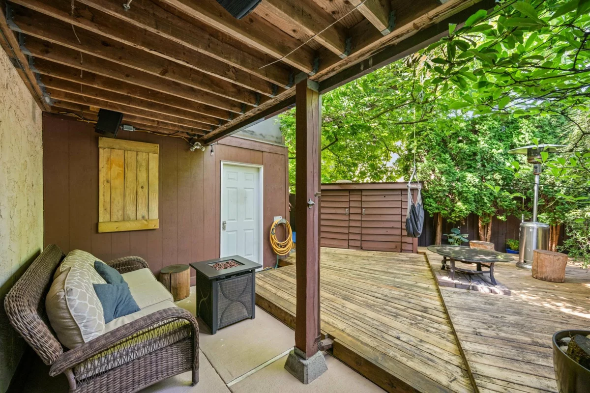 Garden / Landscaping Photo of 12241 80a Avenue, Surrey, BC