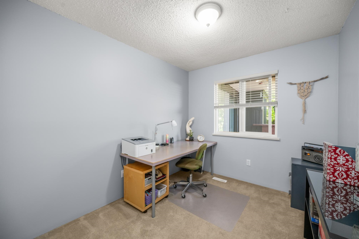 Loft / Bonus Room Photo of 12241 80a Avenue, Surrey, BC