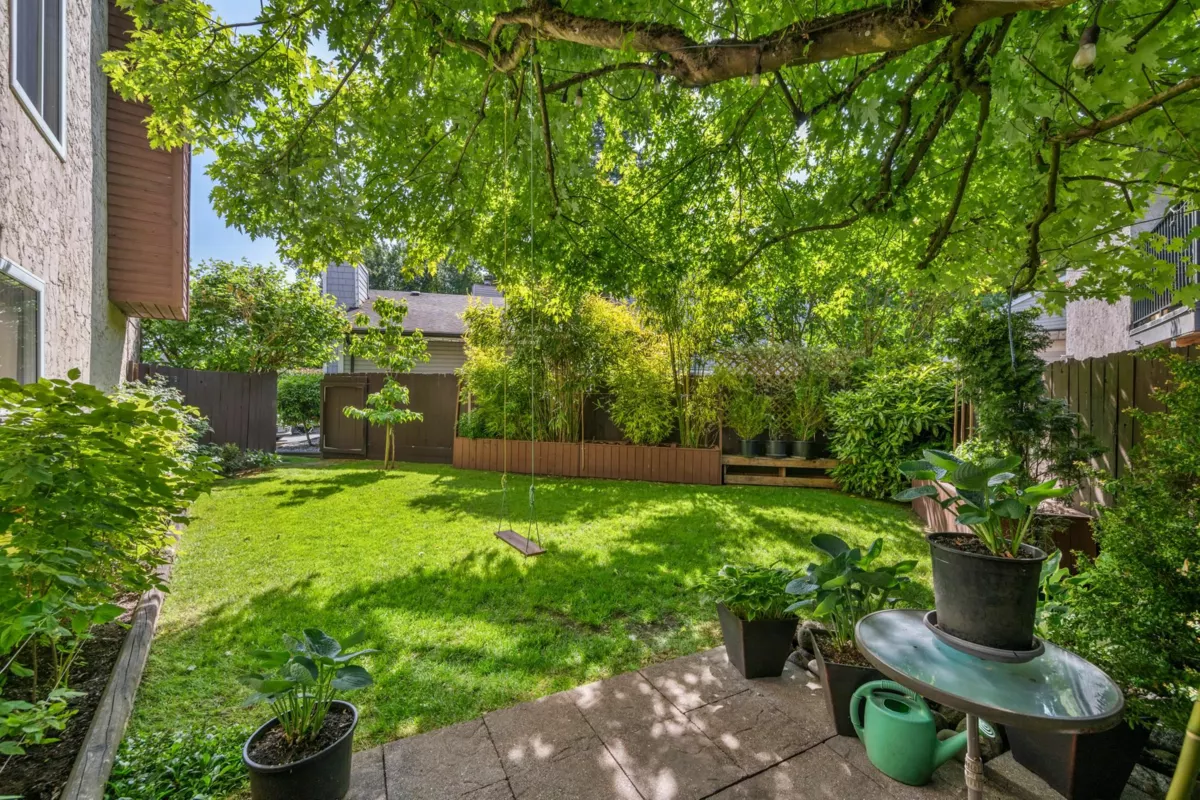 Outdoor Kitchen Photo of 12241 80a Avenue, Surrey, BC