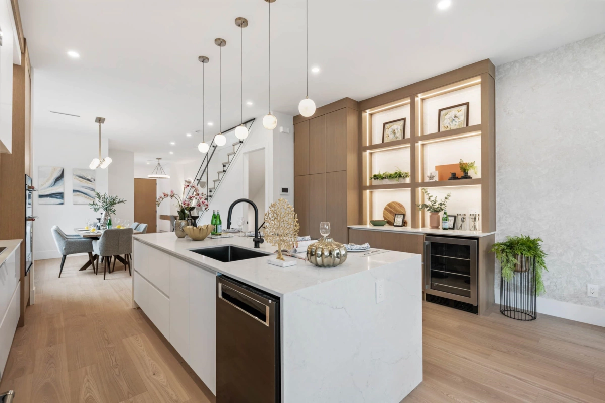 Basement Recreation Room Photo of 1 6107 Patrick Street, Burnaby, BC