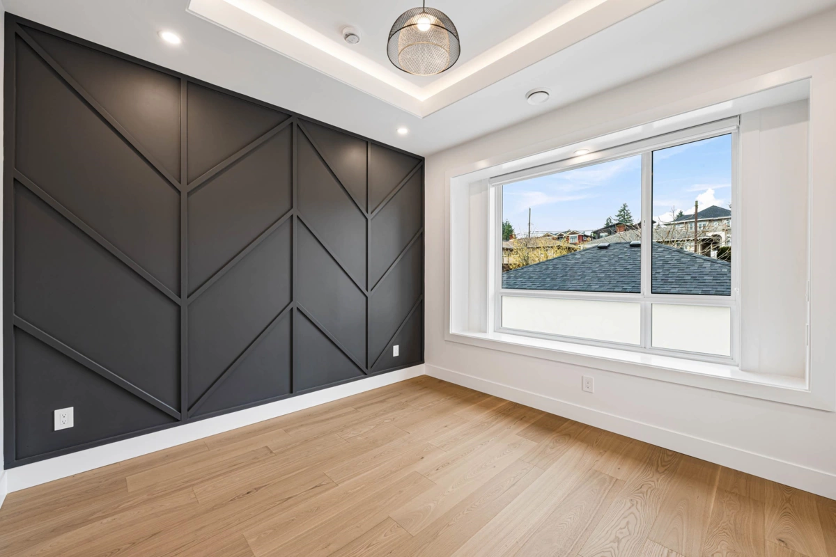 Front Yard Photo of 1 6107 Patrick Street, Burnaby, BC