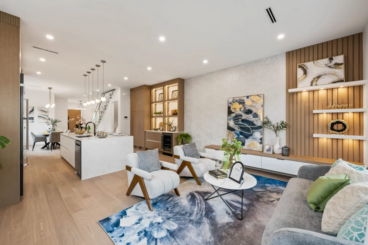 Mudroom Photo of 1 6107 Patrick Street, Burnaby, BC