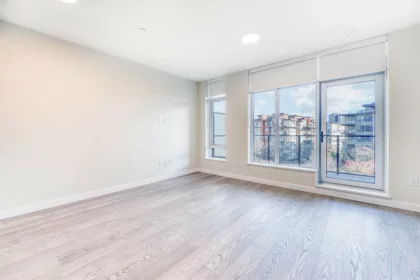 Kitchen Photo of 401 6138 Birney Avenue, Vancouver, BC
