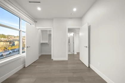 Powder Room Photo of 253 W 18th Street, North Vancouver, BC