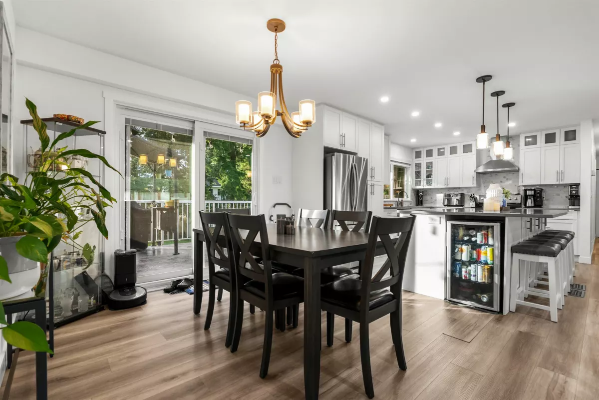 Breakfast Nook Photo of 20754 39a Avenue, Langley, BC