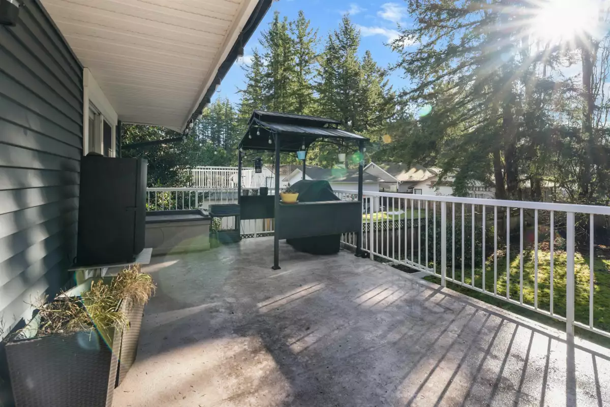 Garage Interior Photo of 20754 39a Avenue, Langley, BC