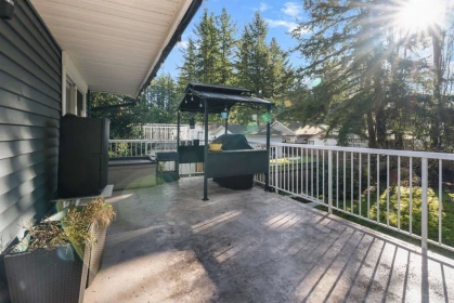 Garage Interior Photo of 20754 39a Avenue, Langley, BC