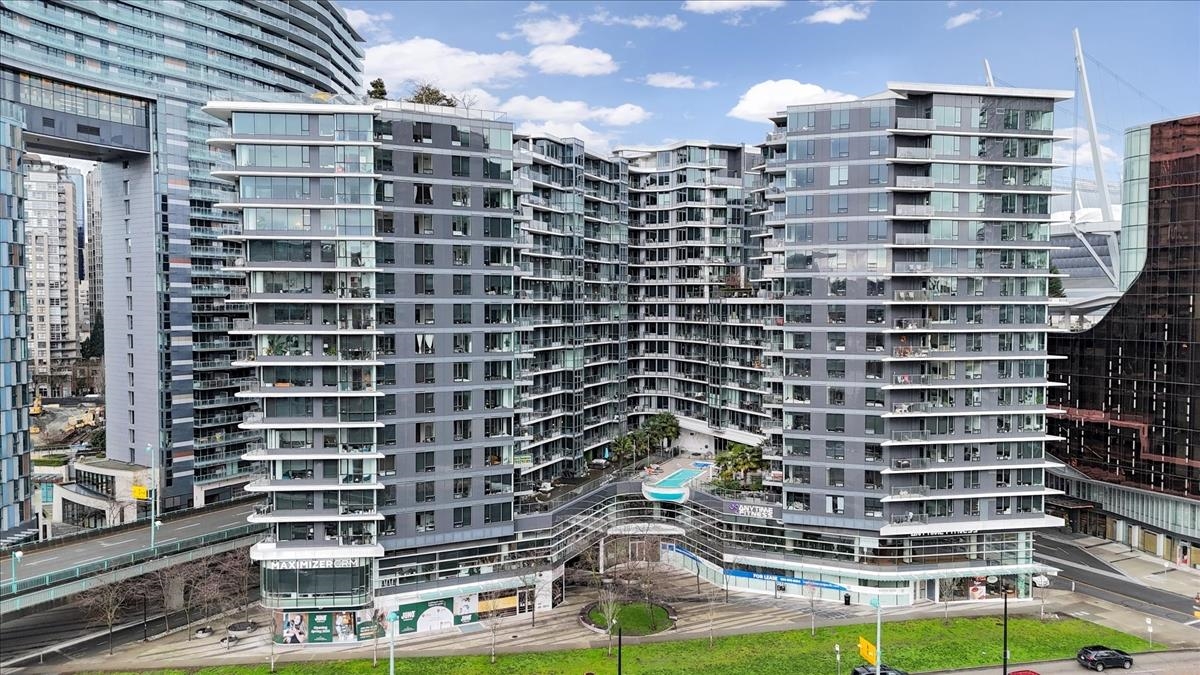 Exterior Rear Photo of 1609 68 Smithe Street, Vancouver, BC