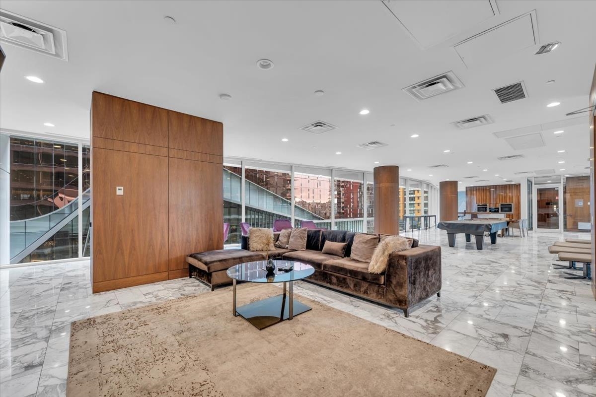 Loft / Bonus Room Photo of 1609 68 Smithe Street, Vancouver, BC