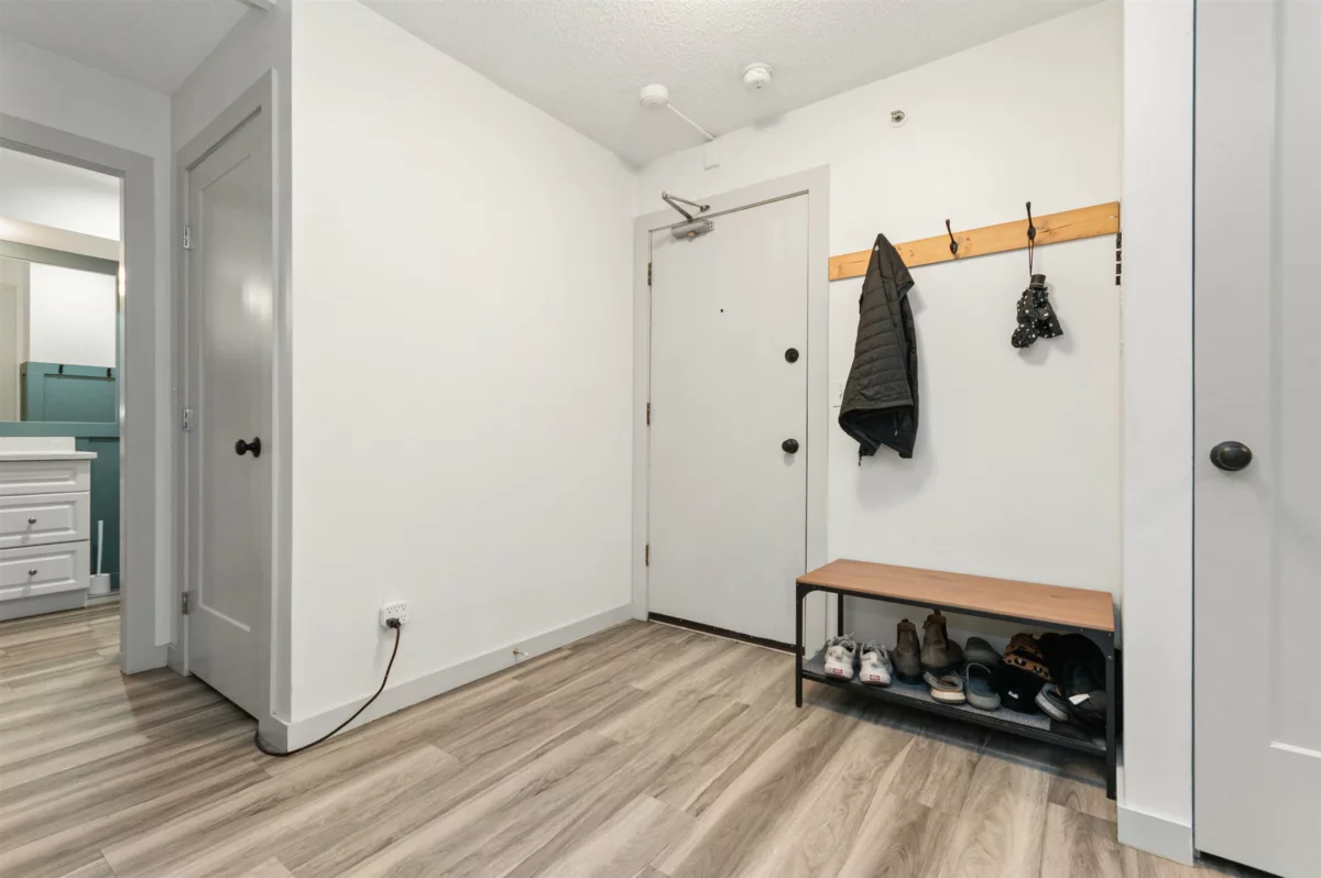 Living Room Photo of 133 1783 Agassiz-Rosedale No 9 Highway, Agassiz, BC