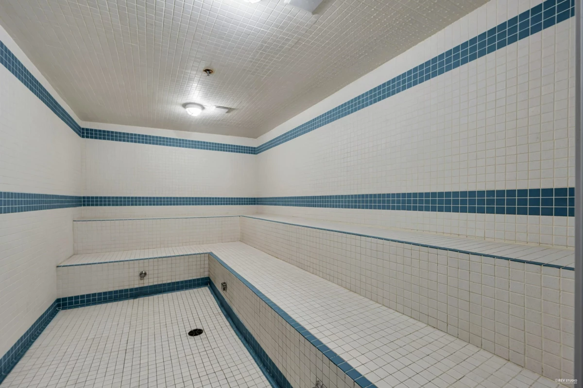 Basement Recreation Room Photo of 1001 989 Richards Street, Vancouver, BC