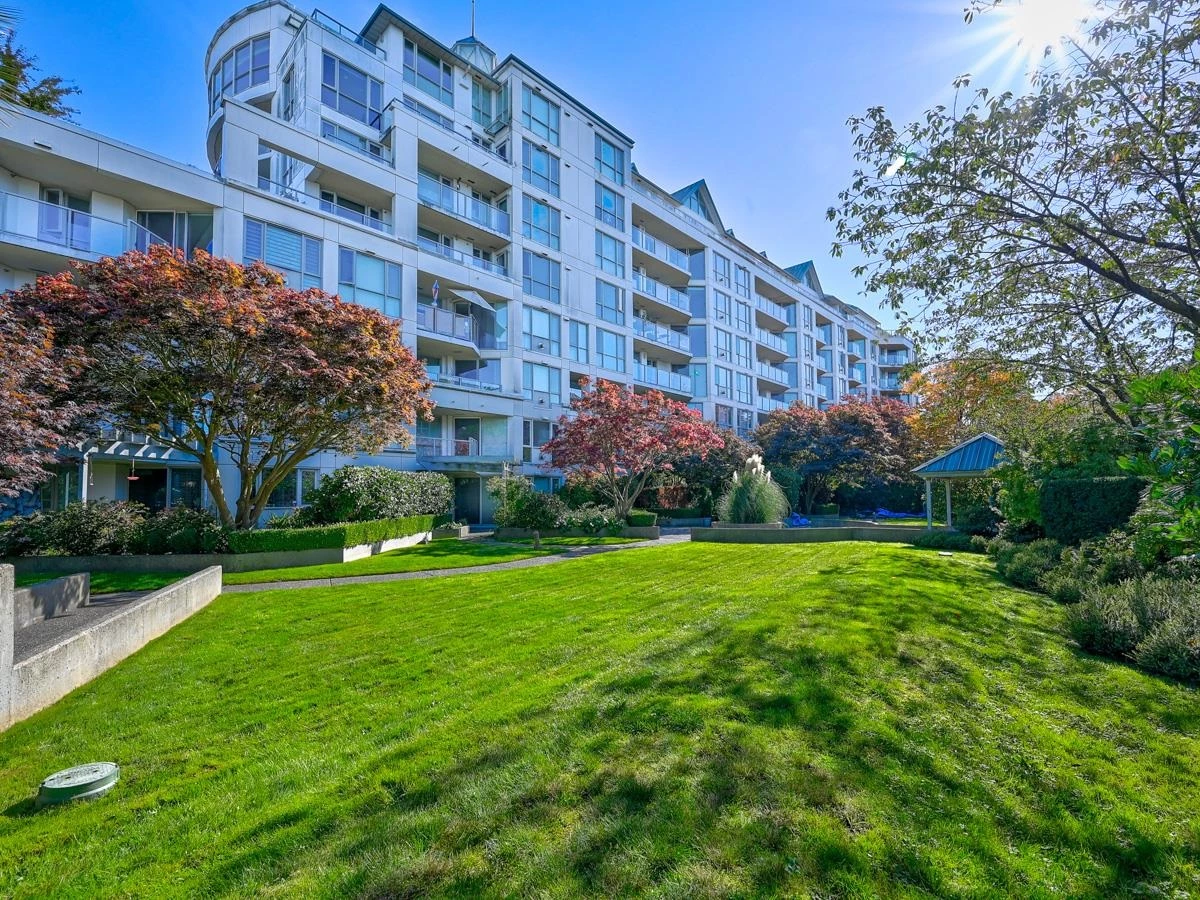 Outdoor Patio Photo of 201 5860 Dover Crescent, Richmond, BC
