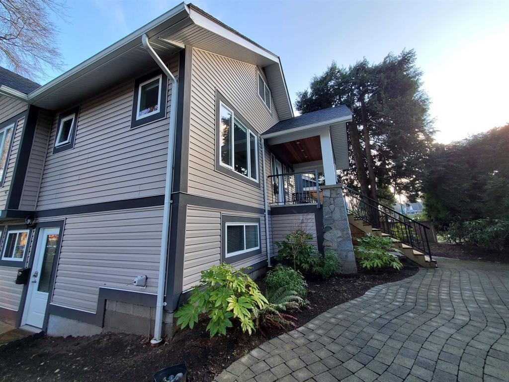 Family Room Photo of 195 W 12 Avenue, Vancouver, BC
