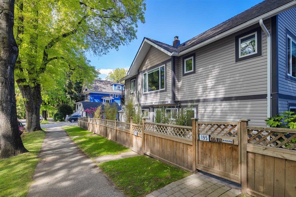 Kitchen Photo of 195 W 12 Avenue, Vancouver, BC