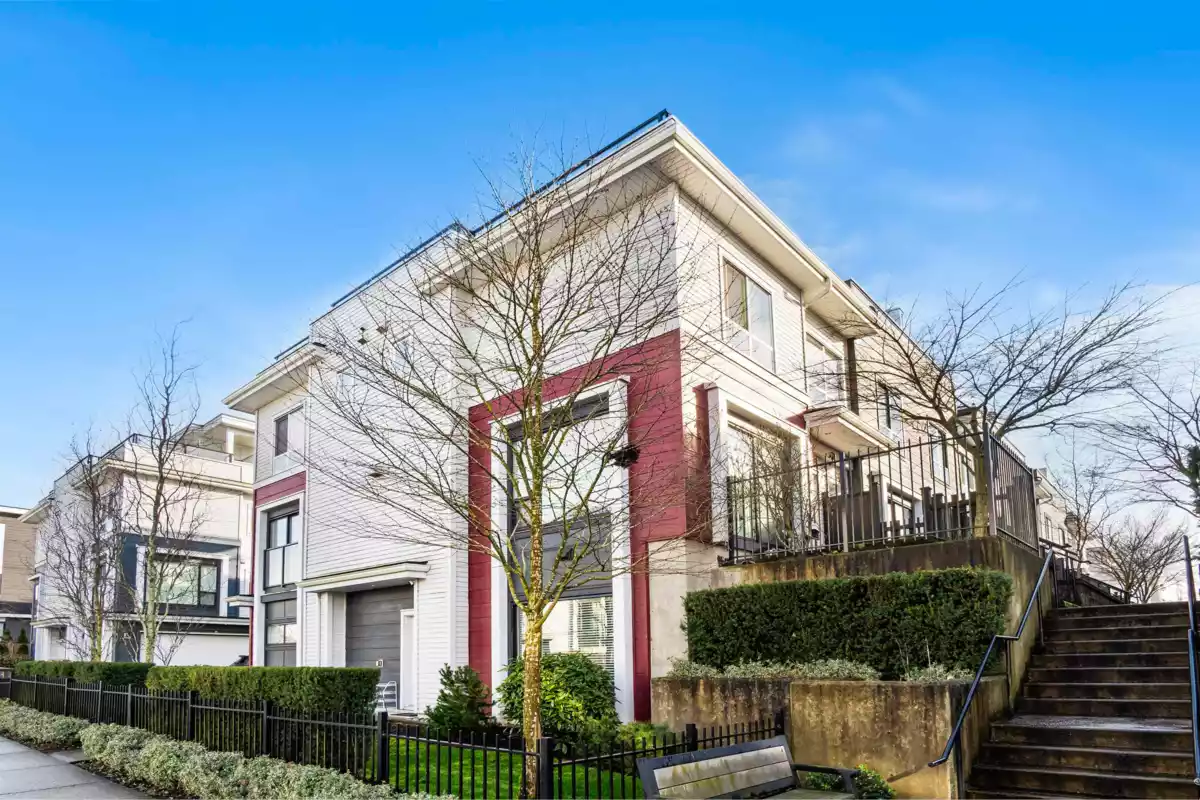 Backyard Photo of 82 16336 23a Avenue, Surrey, BC