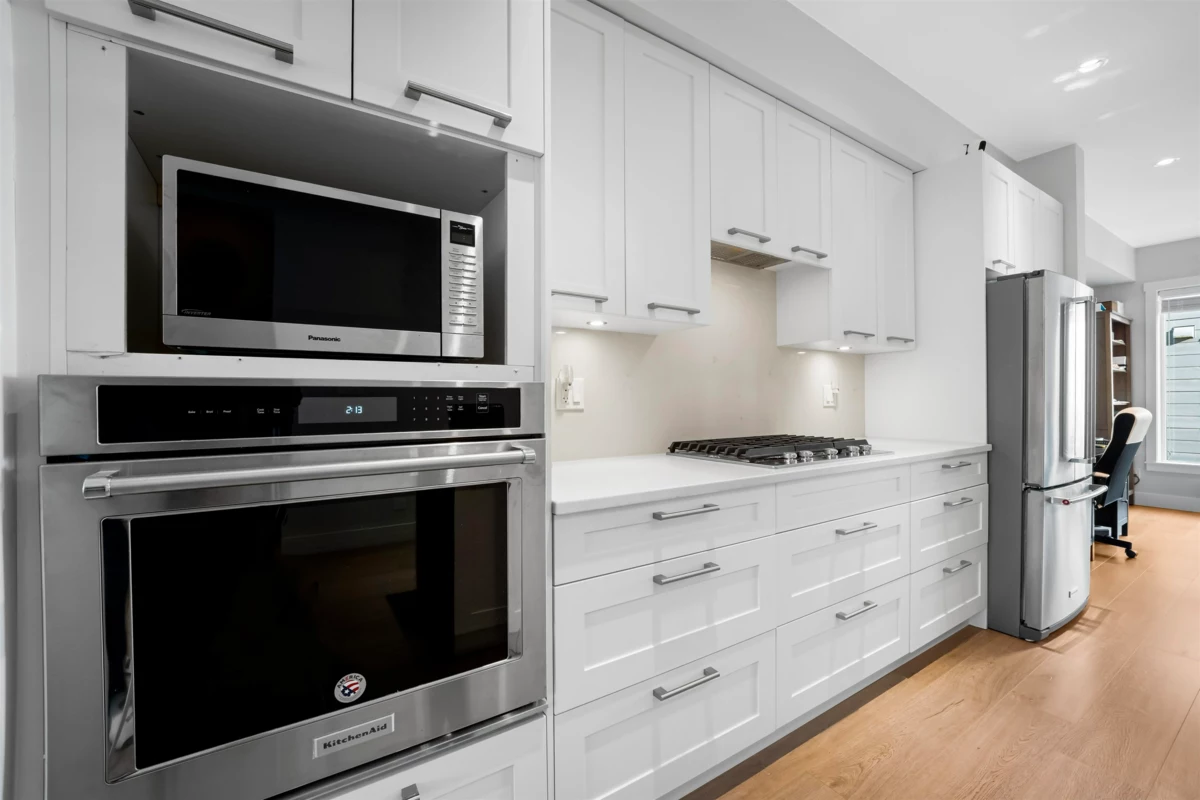 Breakfast Nook Photo of 82 16336 23a Avenue, Surrey, BC