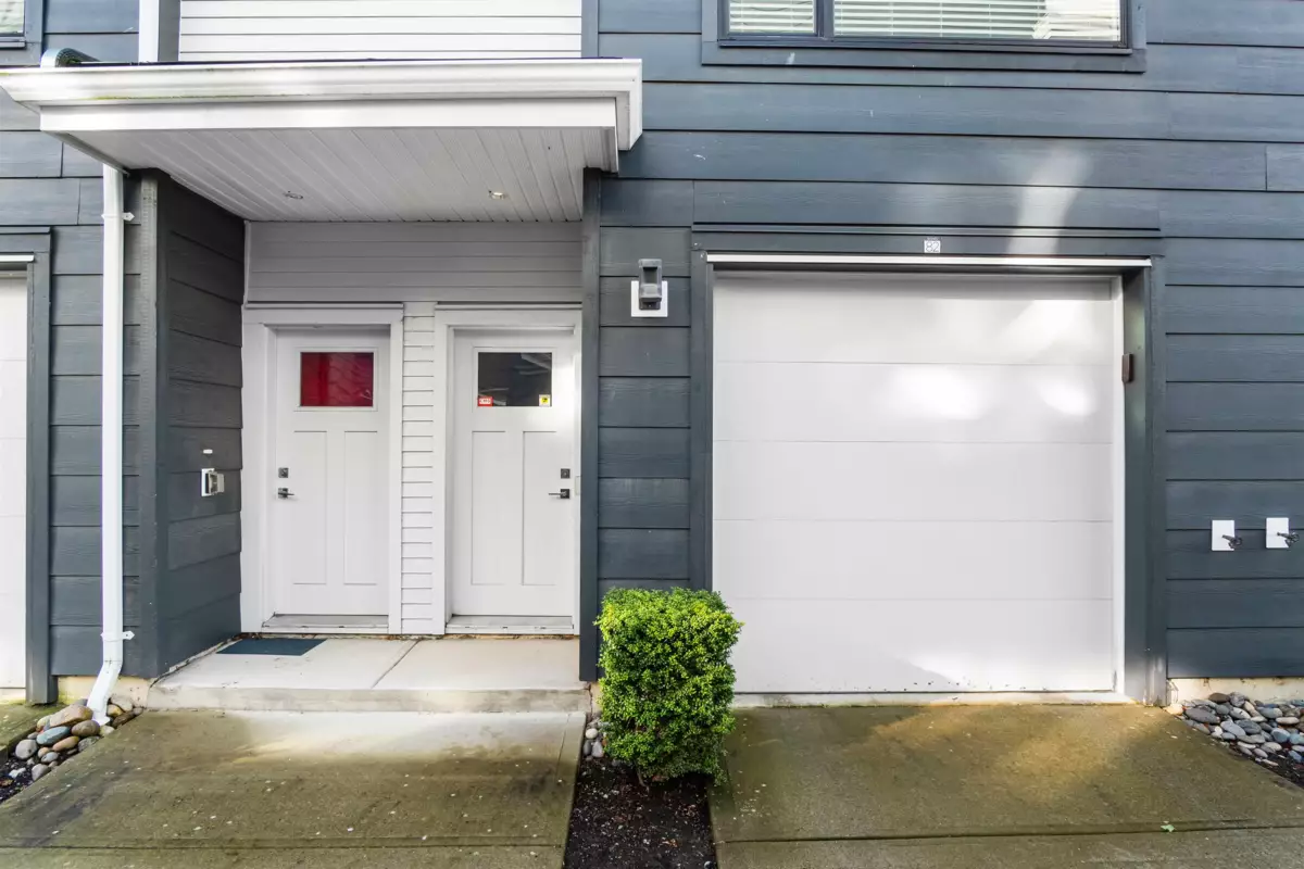 Outdoor Patio Photo of 82 16336 23a Avenue, Surrey, BC