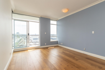 1003 172 Victory Ship Way, North Vancouver, BC, North Vancouver — Apartment/Condo for sale