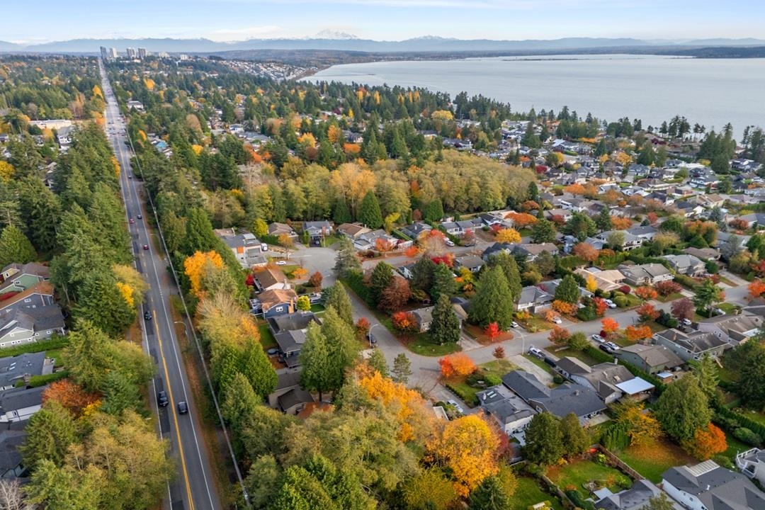 Garden / Landscaping Photo of 13317 15b Avenue, Surrey, BC