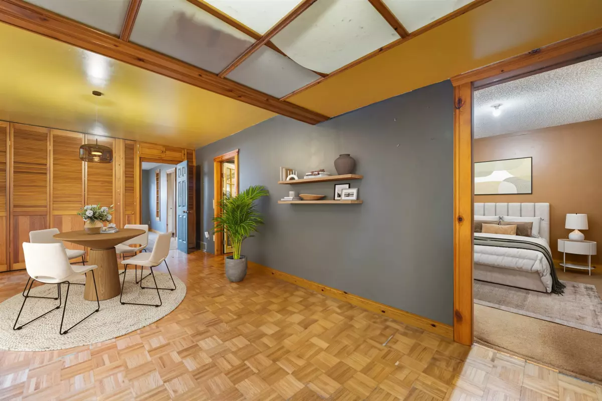 Hallway Photo of 13317 15b Avenue, Surrey, BC