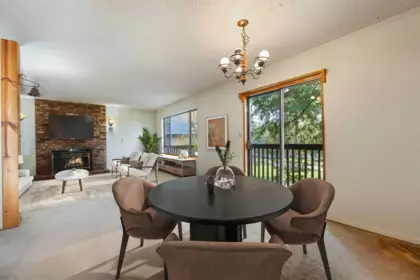 13317 15b Avenue, Surrey, BC, Crescent Bch Ocean Pk. — 4 bed single family residence for sale
