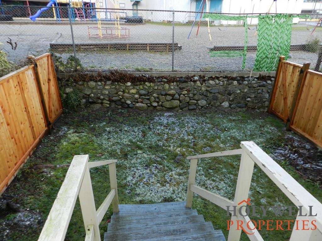 Primary Bathroom Photo of 15 765 School Road, Gibsons, BC