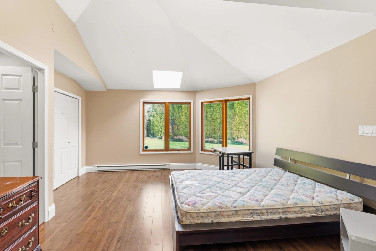 Guest Bathroom Photo of 8480 Sunnywood Drive, Richmond, BC