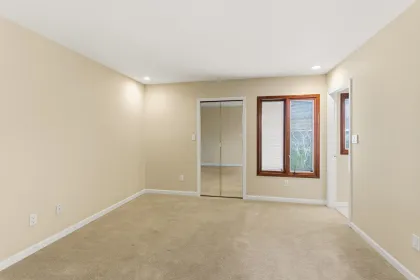 Entry Foyer Photo of 8480 Sunnywood Drive, Richmond, BC