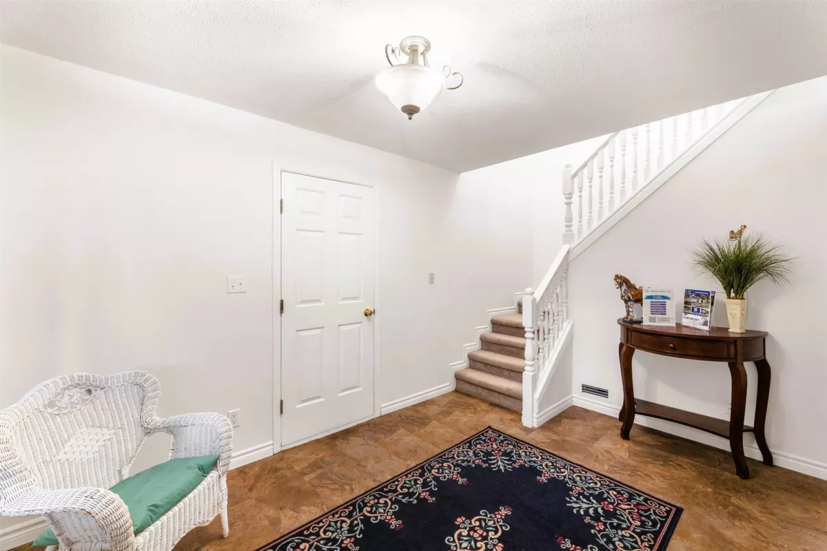 Dining Area Photo of 11077 154 Street, Surrey, BC