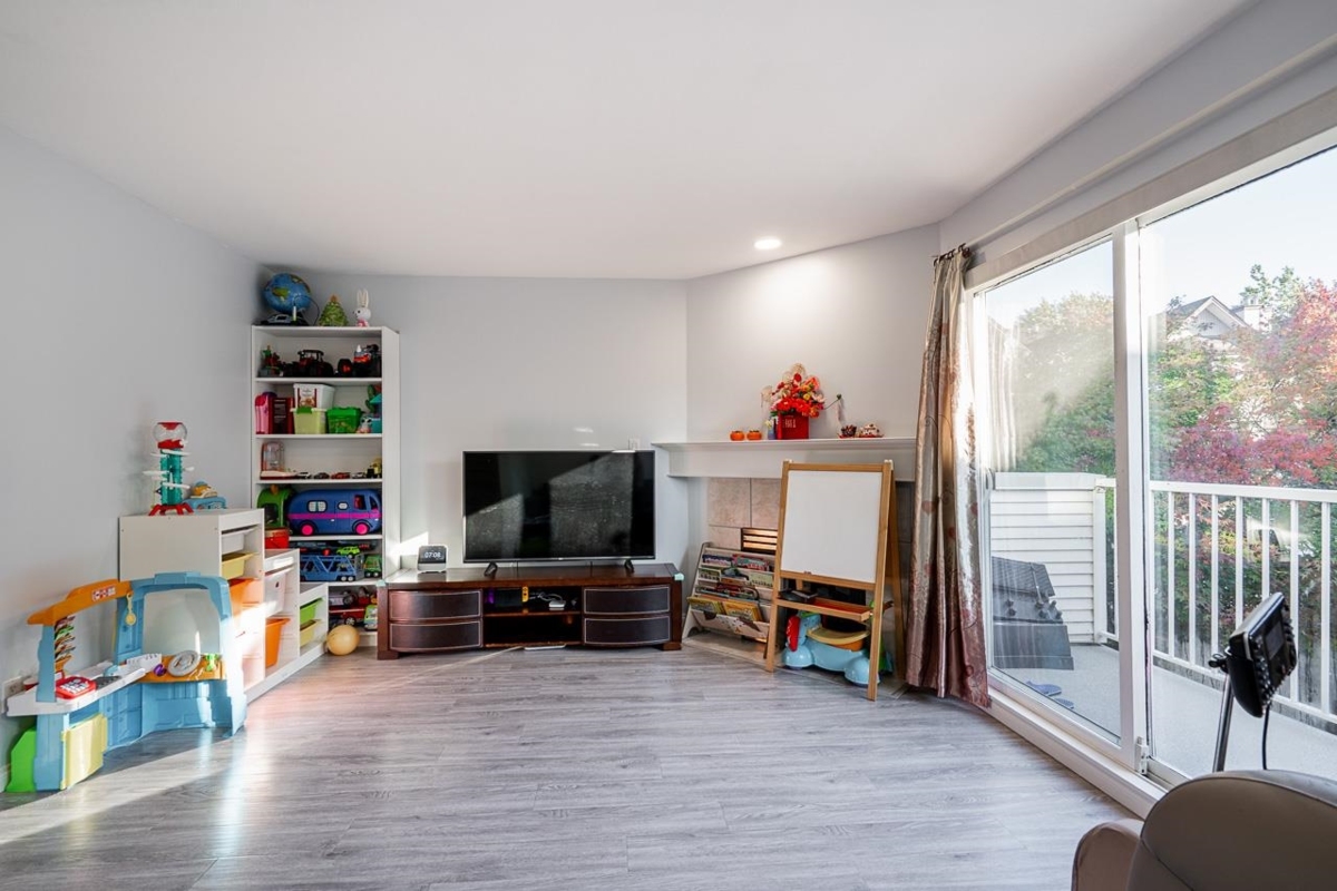 Primary Bathroom Photo of 9 22728 Norton Court, Richmond, BC