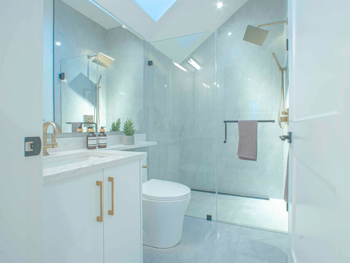 Entry Foyer Photo of 2 2785 W 21 Avenue, Vancouver, BC