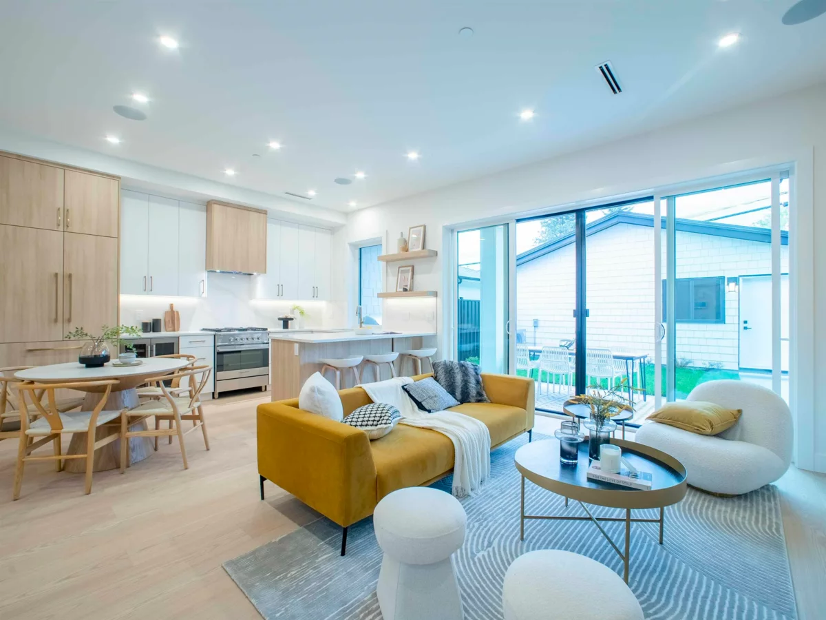 Family Room Photo of 2 2785 W 21 Avenue, Vancouver, BC