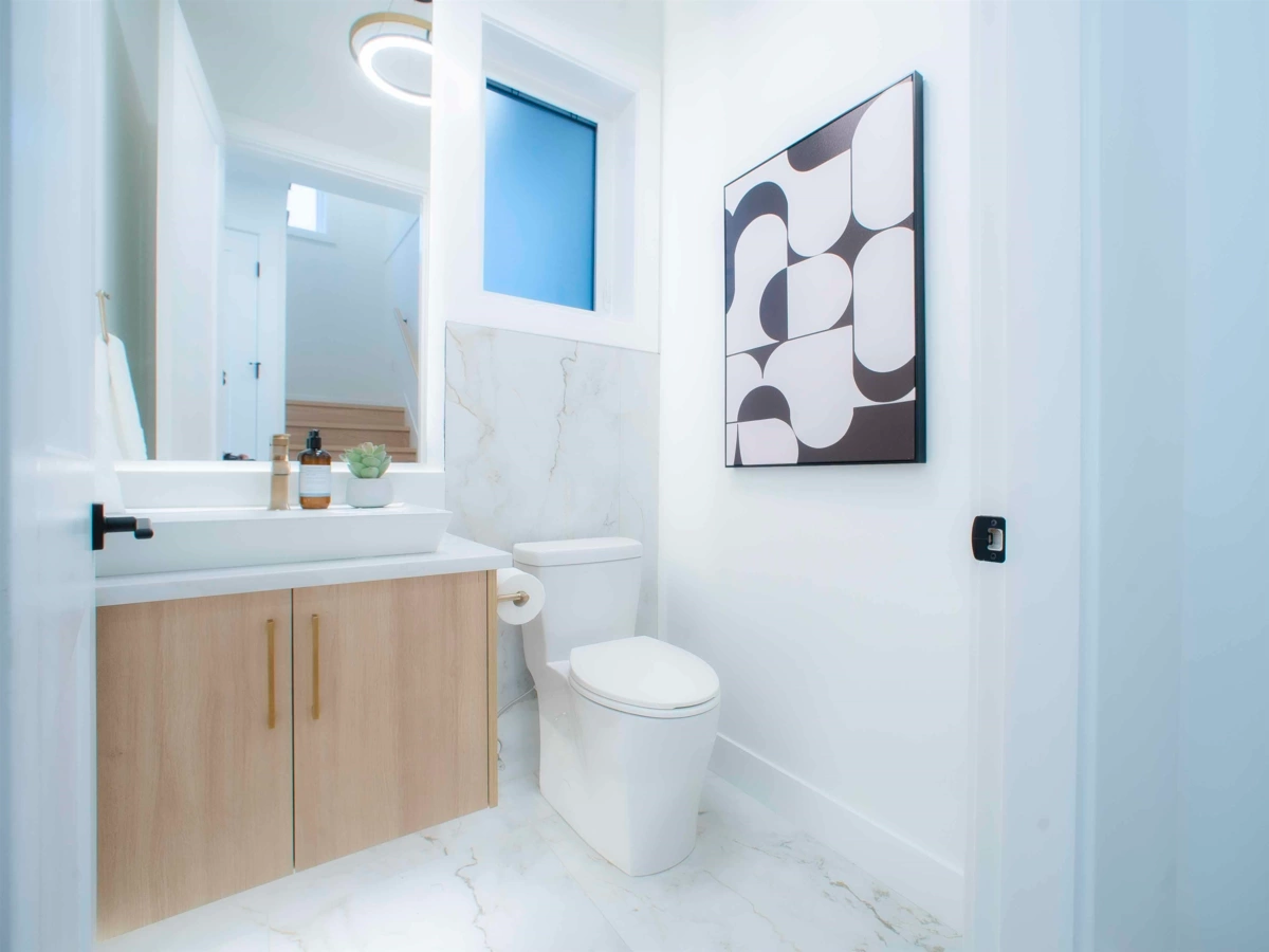 Kitchen Photo of 2 2785 W 21 Avenue, Vancouver, BC