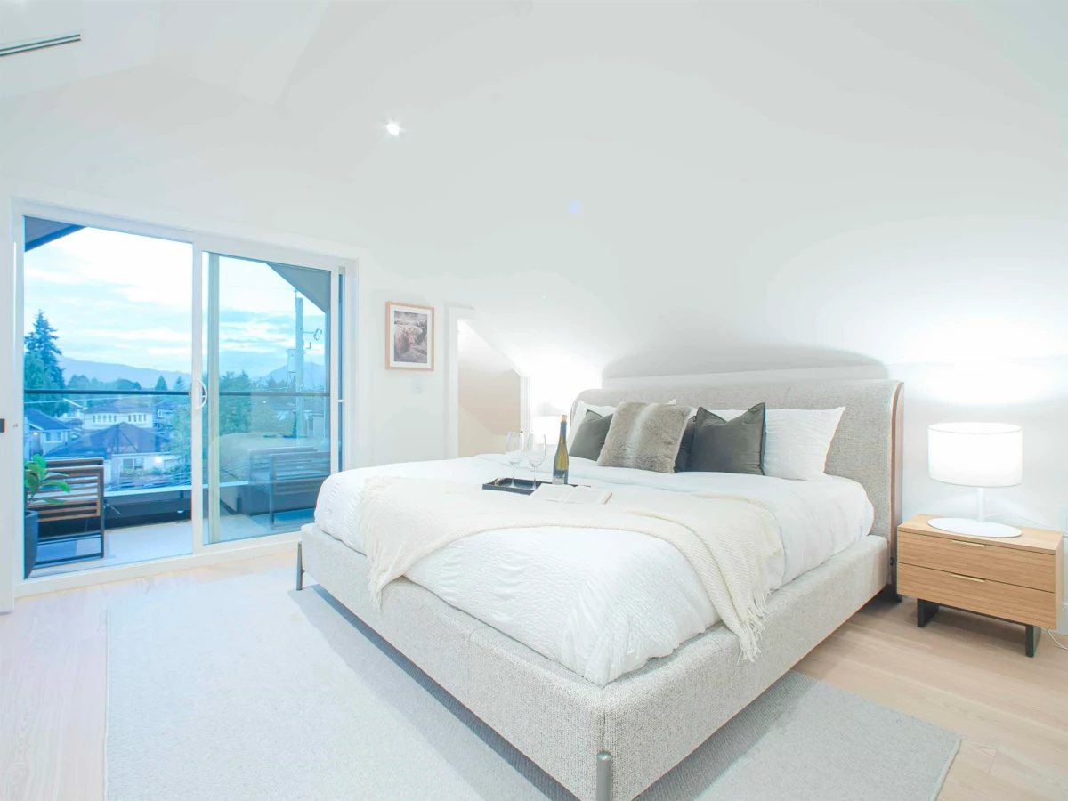 Mudroom Photo of 2 2785 W 21 Avenue, Vancouver, BC