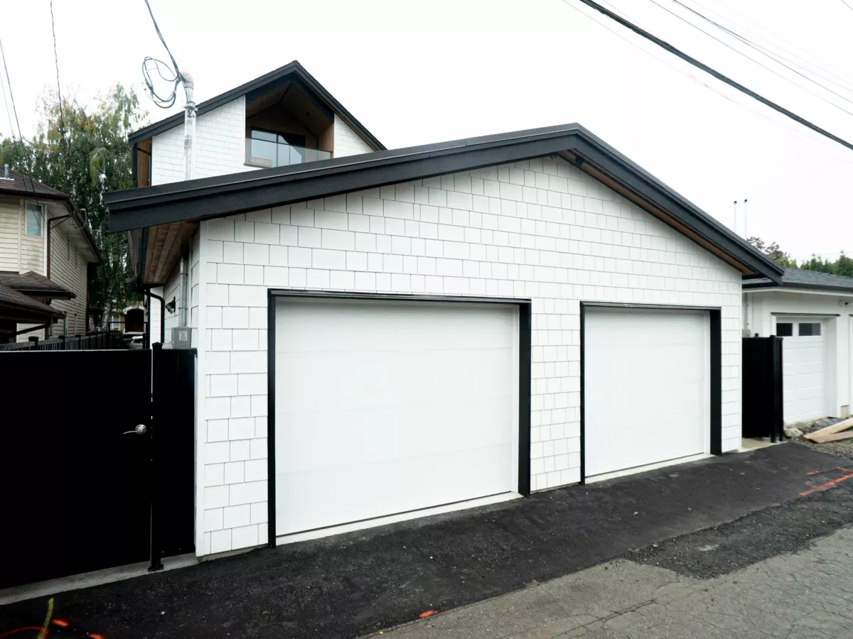 Outdoor Deck Photo of 2 2785 W 21 Avenue, Vancouver, BC