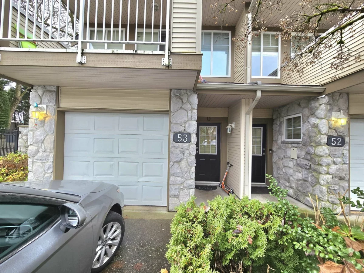 Breakfast Nook Photo of 53 8888 151 Street, Surrey, BC