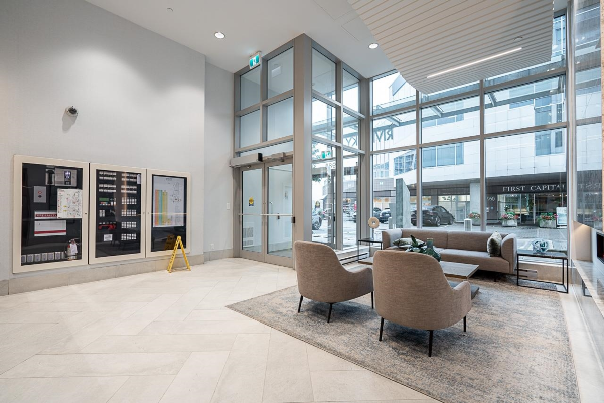 Entry Foyer Photo of 1106 988 Quayside Drive, New Westminster, BC