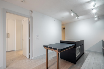 1106 988 Quayside Drive, New Westminster, BC