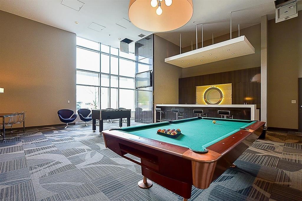 Kitchen Photo of 2410 9981 Whalley Boulevard, Surrey, BC