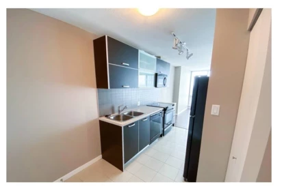 2410 9981 Whalley Boulevard, Surrey, BC